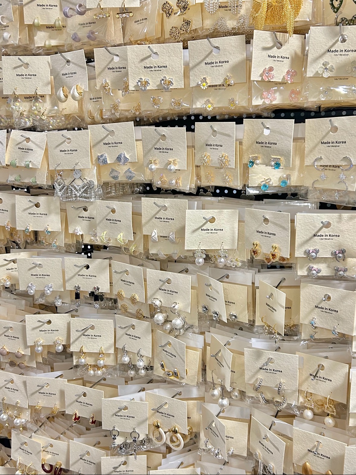 Korean-style affordable luxury 14K/18K gold and silver jewelry; direct supply from the source factory; color-retaining and fade-resistant; beautifully gift-boxed.